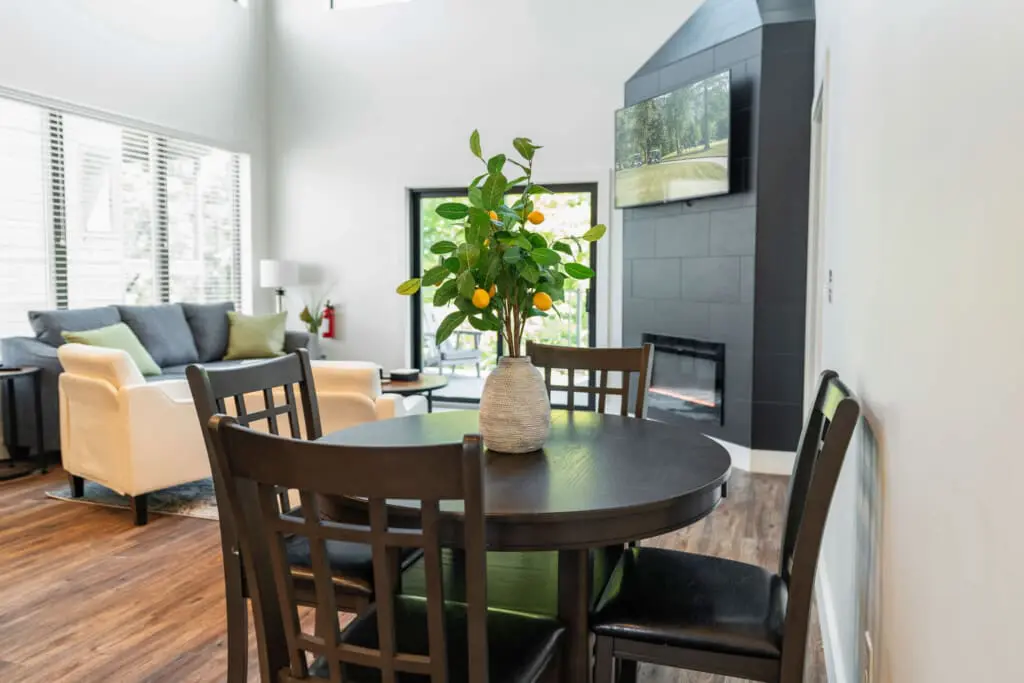 gjmznyvscevua9jeeqxq