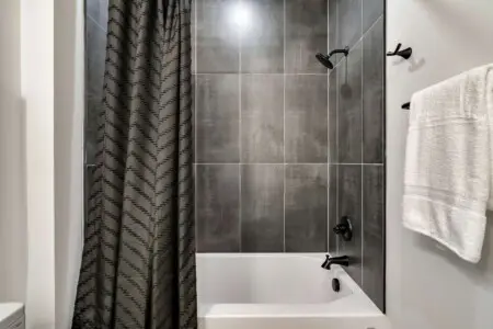 jeizzosjgdaqzlpgnbm4