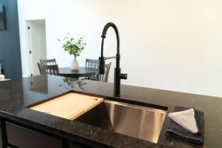 ox5fqkavpcquzfueqqy1