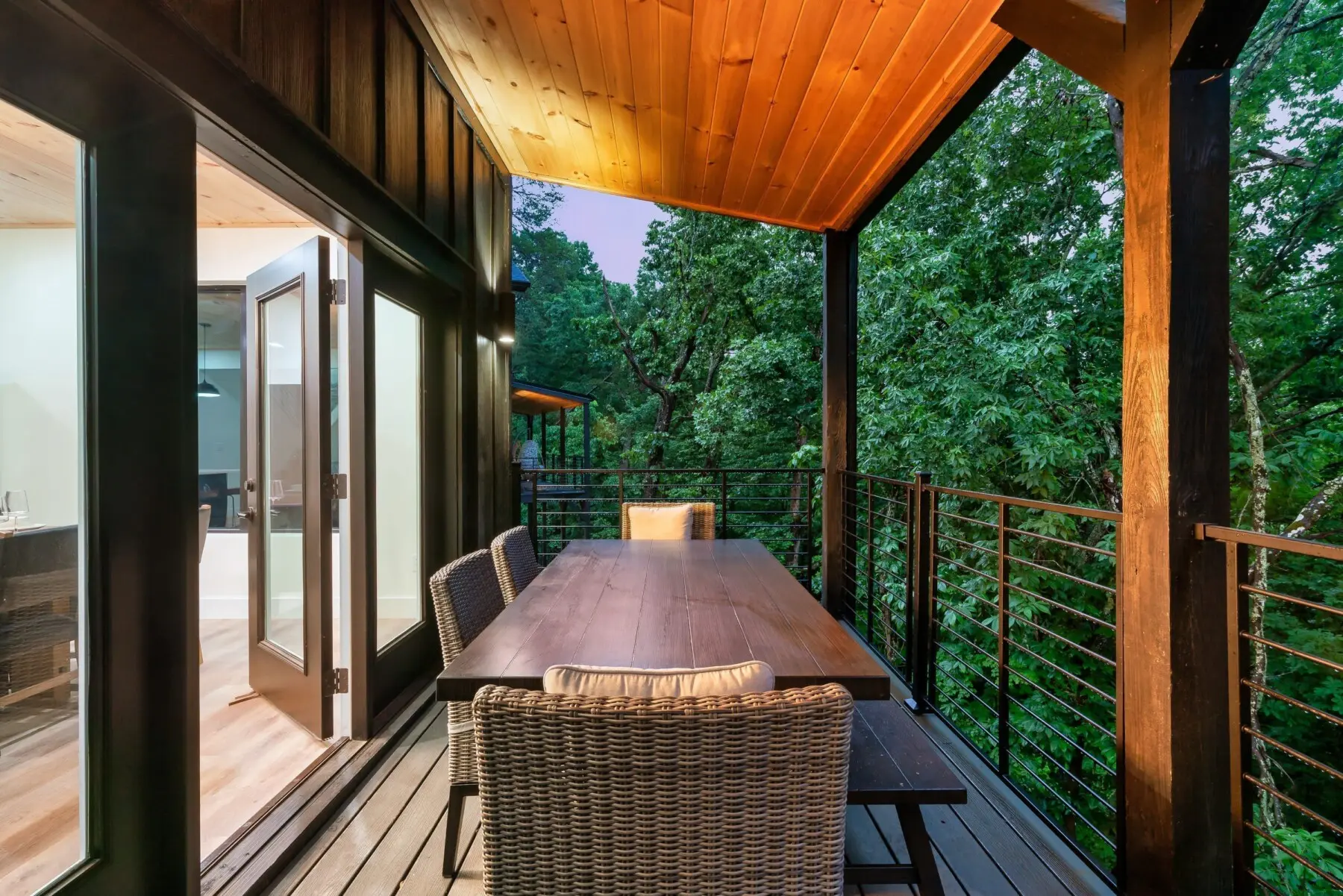 on3a399uyxy1akkfey2q