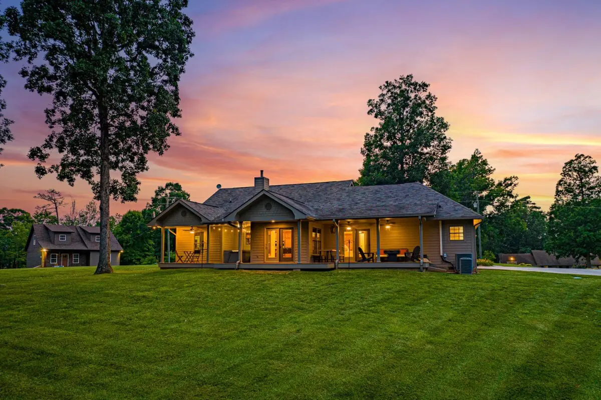 original 1025427385443200558 1802107303