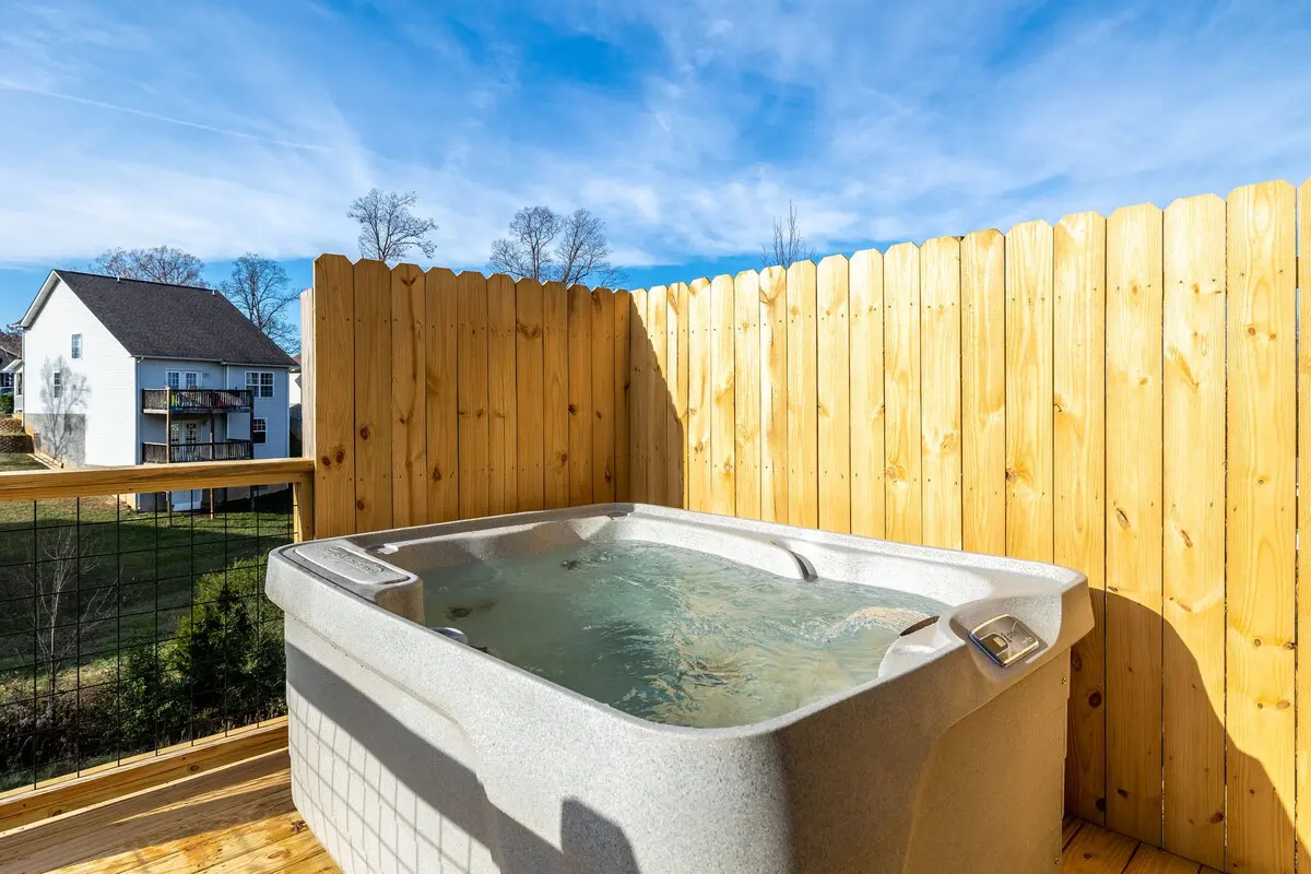 original 761565475635730176 1532203402